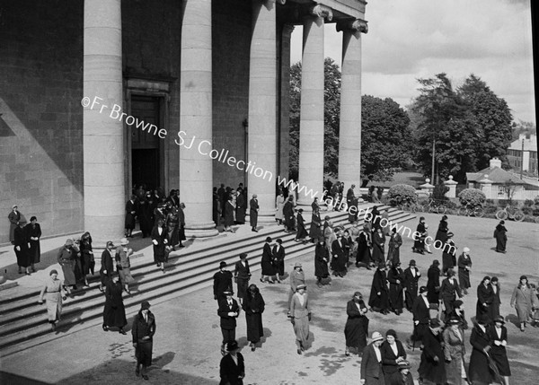 CONGREGATION LEAVING R.C. CATHEDRAL